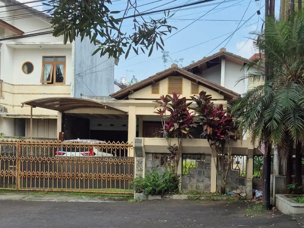 Murah! Rumah hitung tanah di daerah setrasari kulon kota Bandung