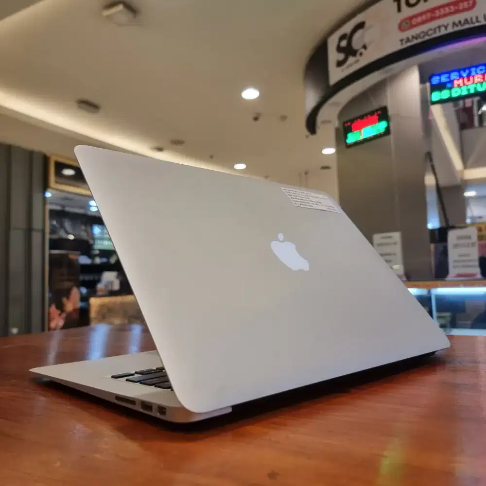 Macbook Air 13 2017 intel CORE i7 RAM 8 GB
