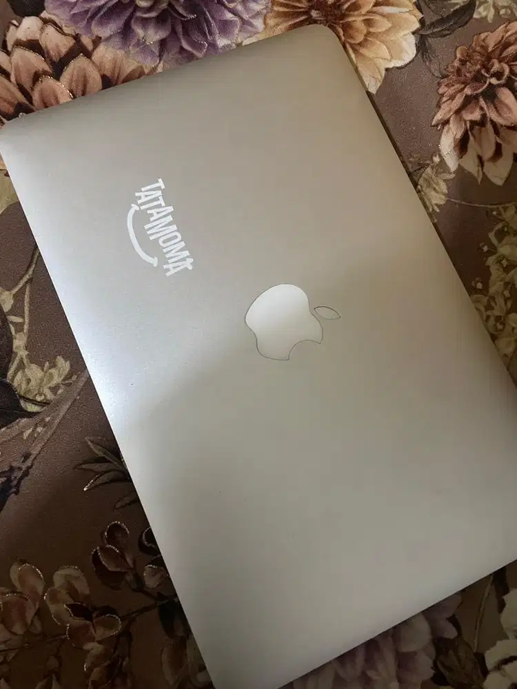 Macbook Air 11' inch 2015