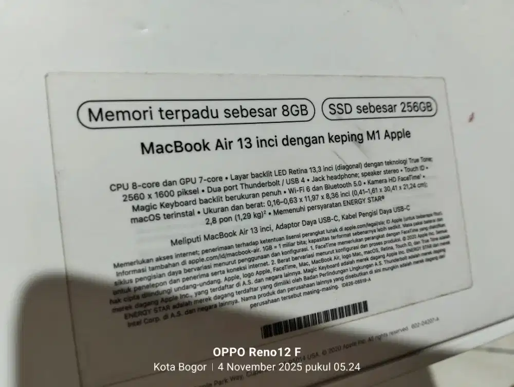 Dijual macbook Air Chip M1 Ex iBox 2024 CC22 MULUS Kayak baru Ram 8GB