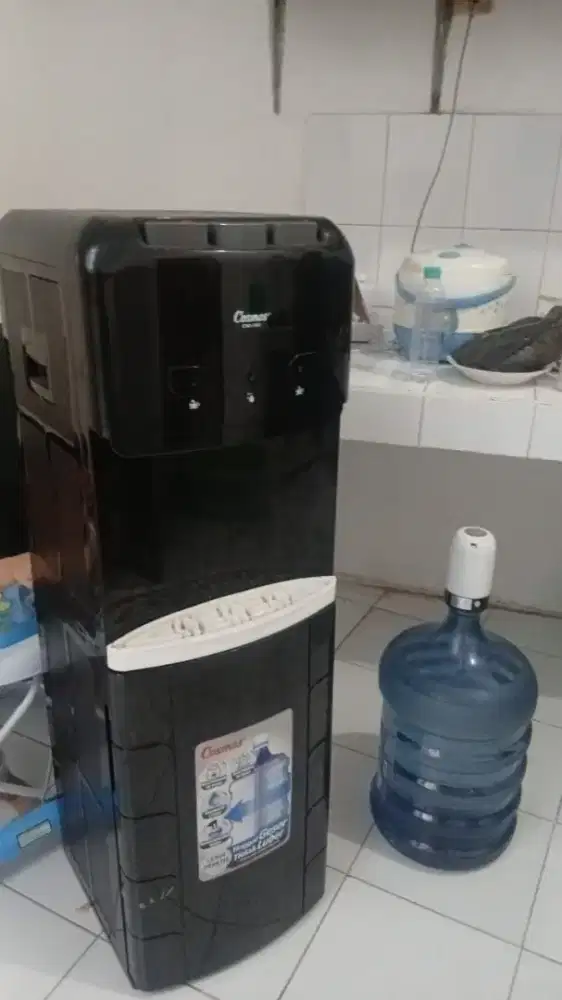 Dispenser galon bawah seperti baru