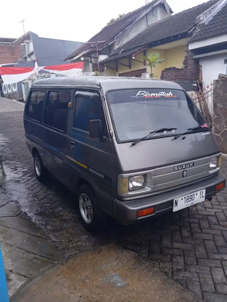 Mobil Carry thn. 1993 n malang
