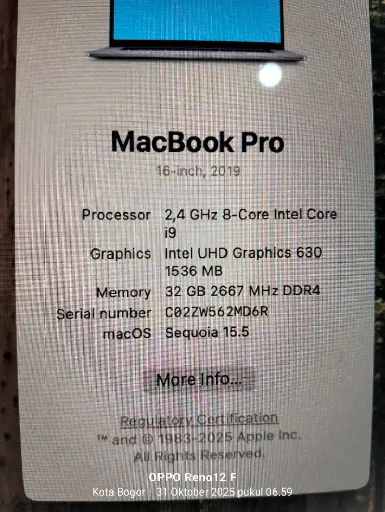 Dijual macbook pro 2019 i9 memory 32GB DDR4 SSD 256GB Intel UHD+Radeon