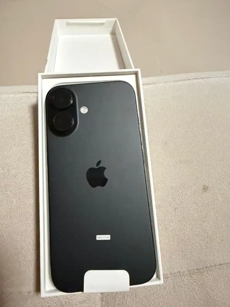 Iphone 16 128gb blackk