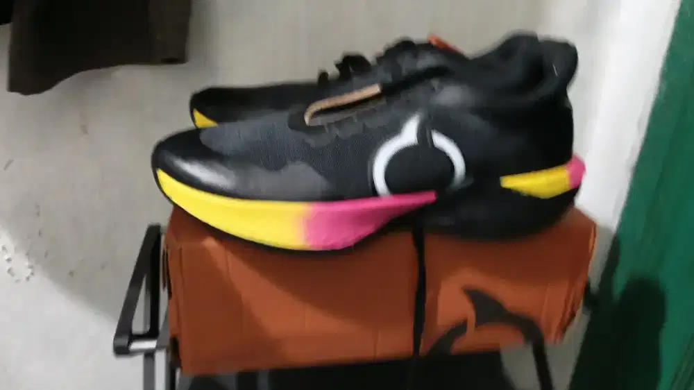 ORTUSEIGHT SEPATU LARI/RUNNING  SOLAR GRADE