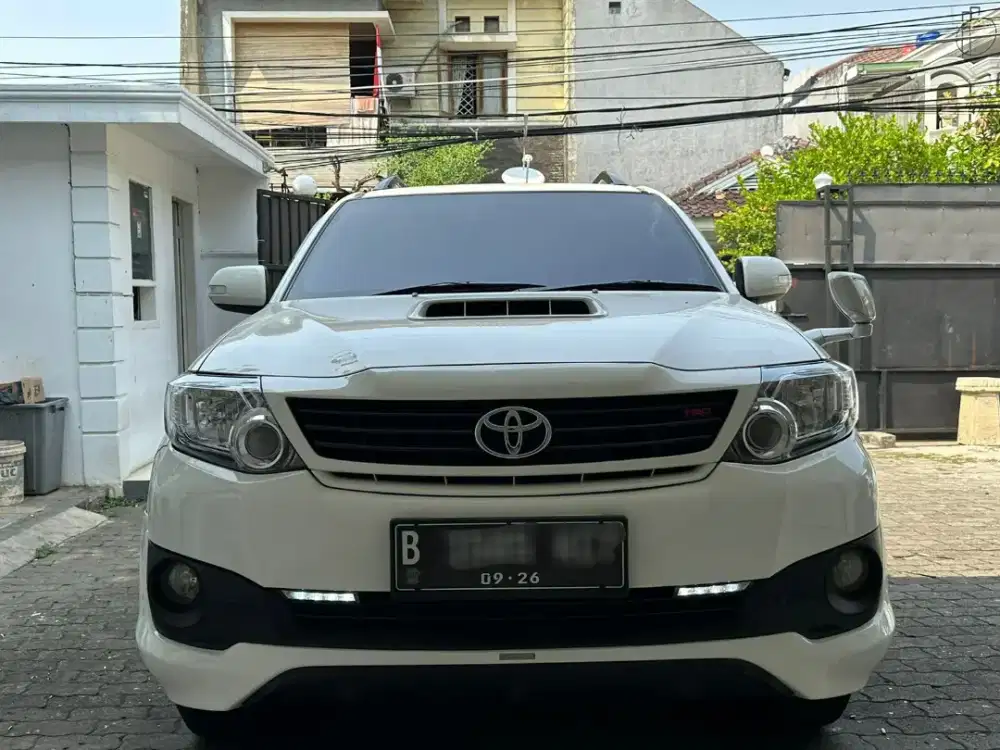 Toyota Fortuner VNT TRD 2014