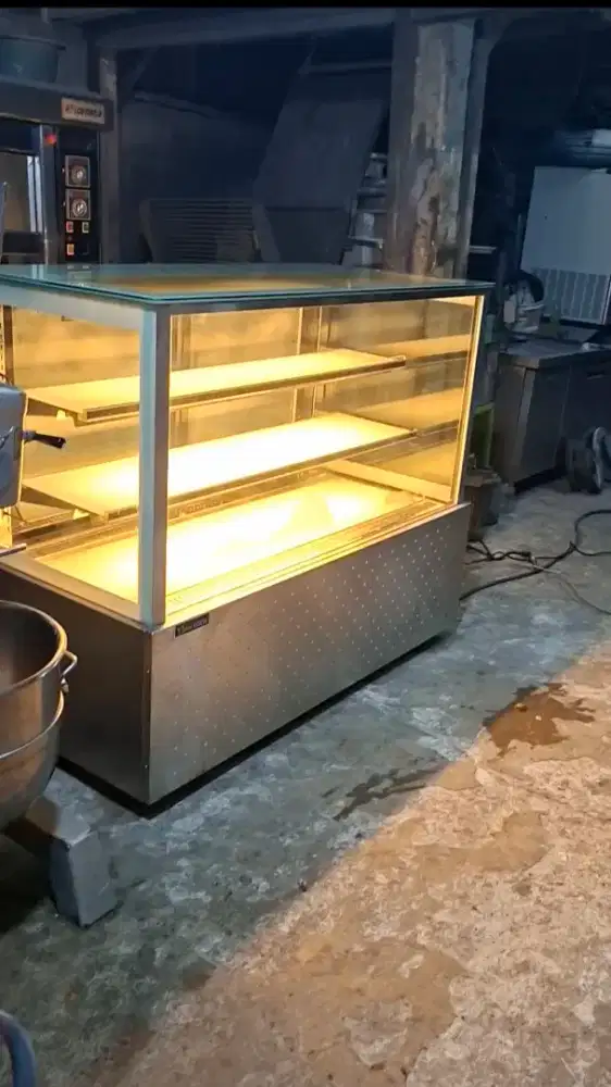 Showcase display cake kue rectangular ukuran 150x70x125 cm Star cool