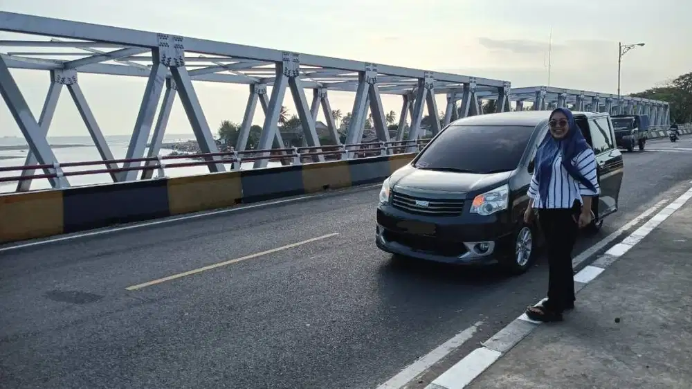 FOR SALE: Toyota NAV1 2013 Tipe V LIMITED EDITION - MPV Mewah, Harga B