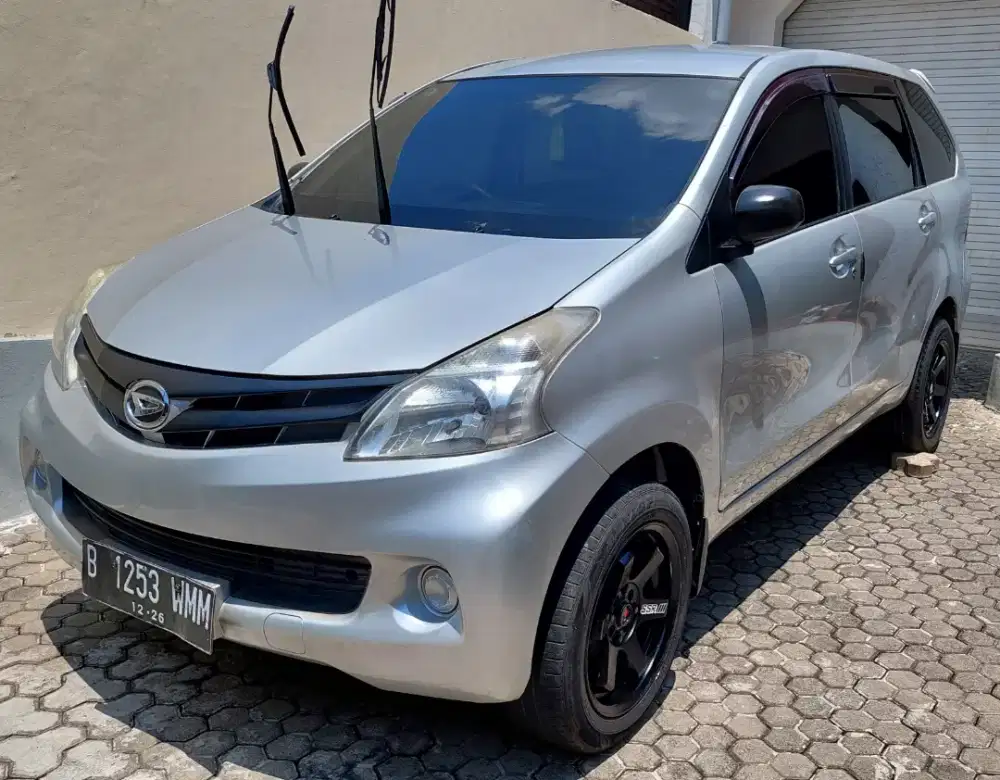 Xenia all new 2012 1.0 MT