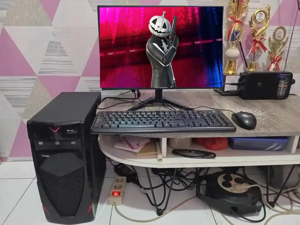 PC GAMING DESIGN + LCD + RAM 8 GB + VGA 1 GB + HD 500 GB + GAMES APP