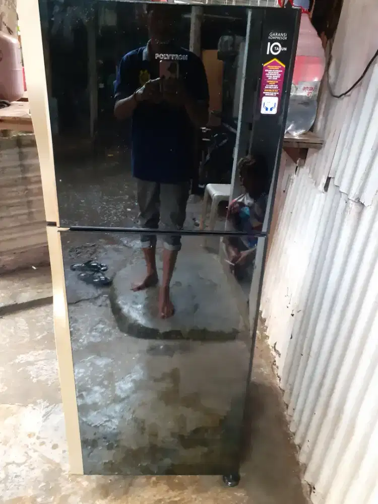 Jual klkas polytron normal mulus soerti baru, garansi di anter.