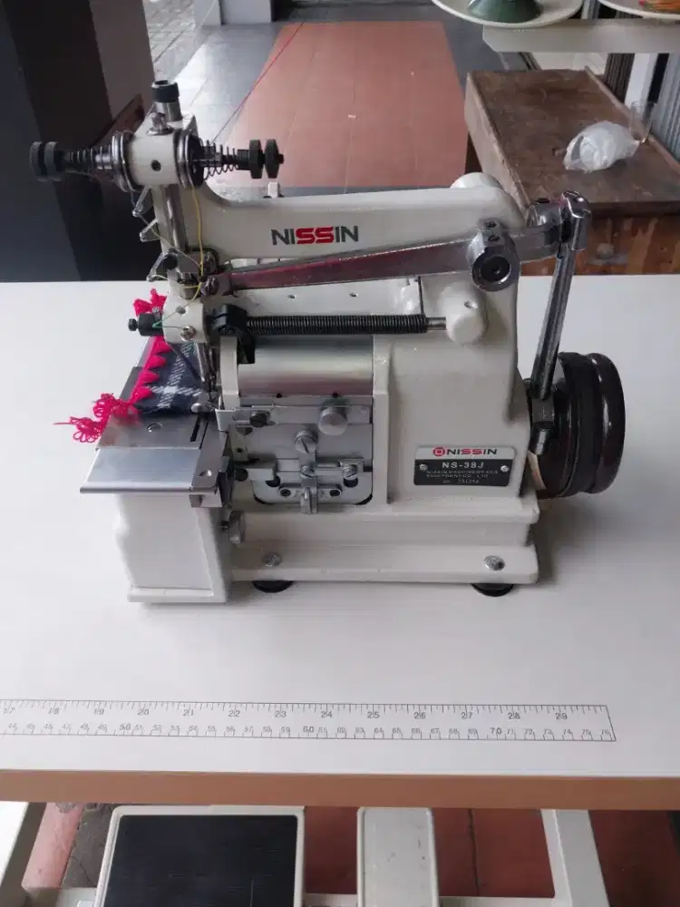 Service panggilan mesin jahit obras overdek