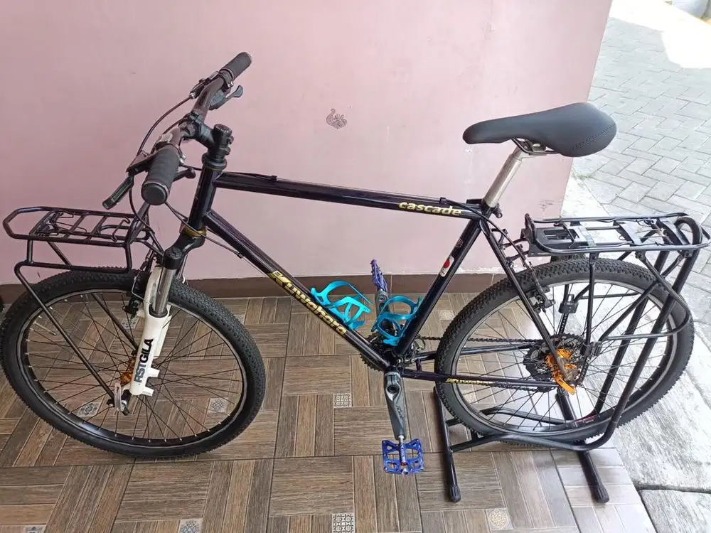 Sepeda touring federal