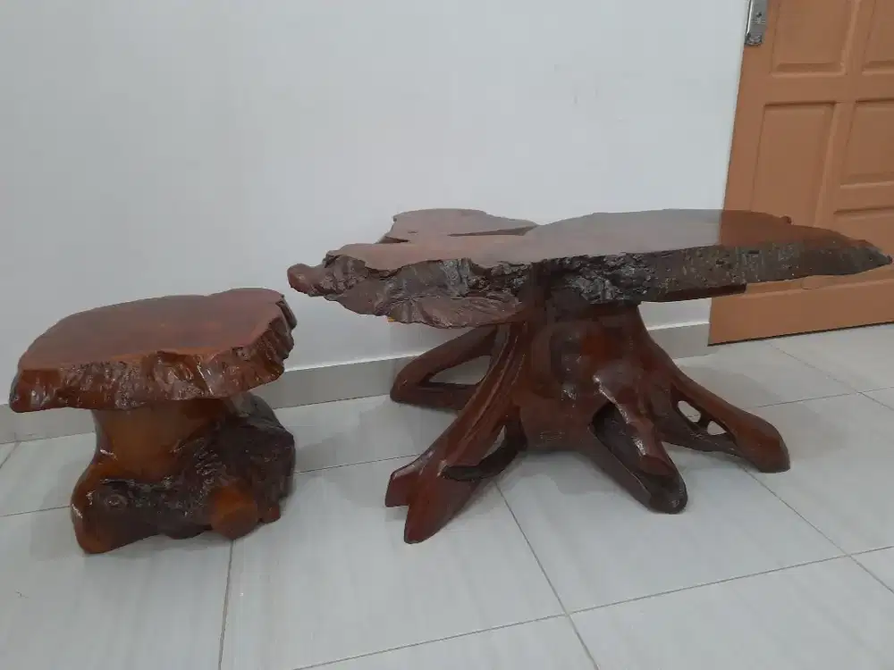 Jual borongan ke 2 nya meja jati dr kota kendari/sulawesi tenggara