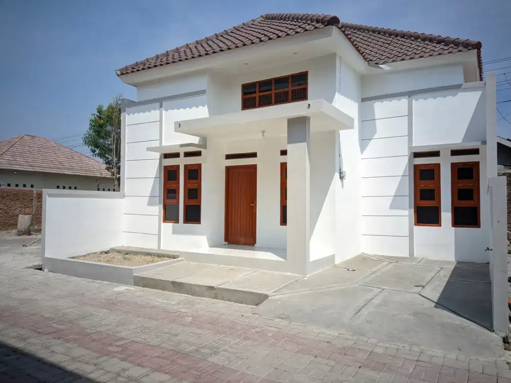 Dijual rumah di daerah banyuanyar lokasi dekat dari exit toll klodran