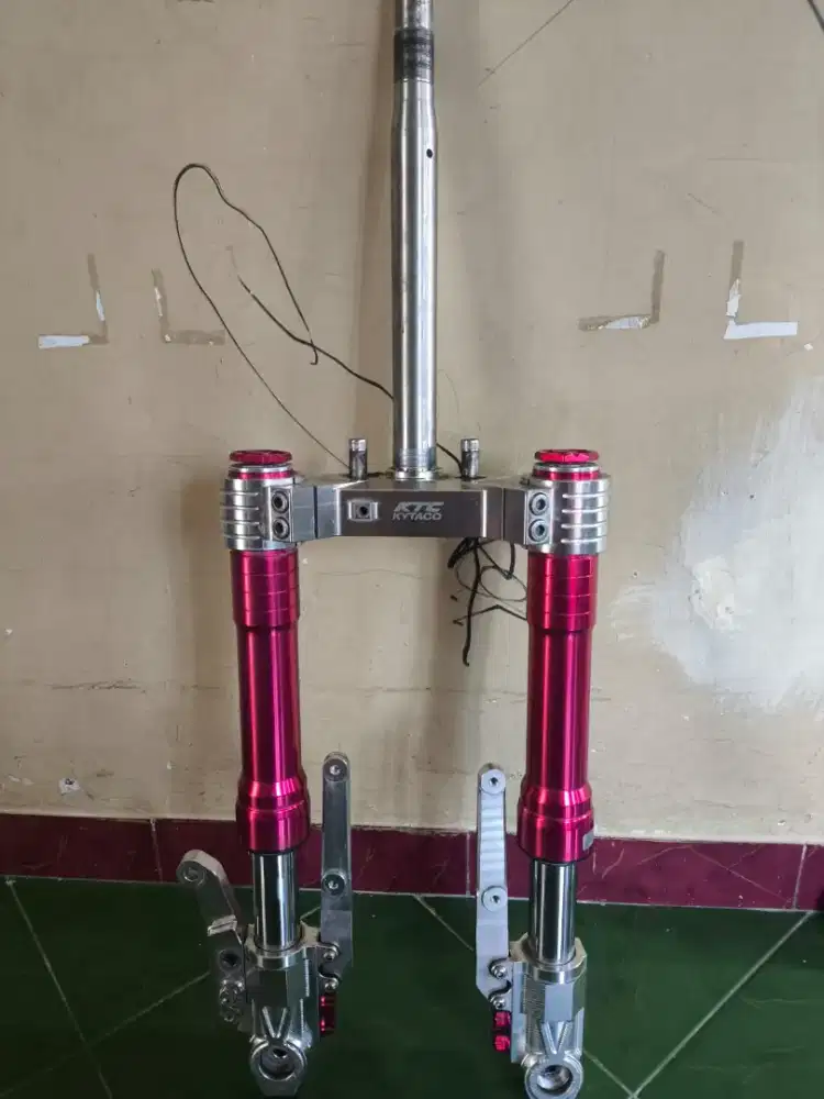 Shock USD Kytaco Untuk Yamaha Aeeox