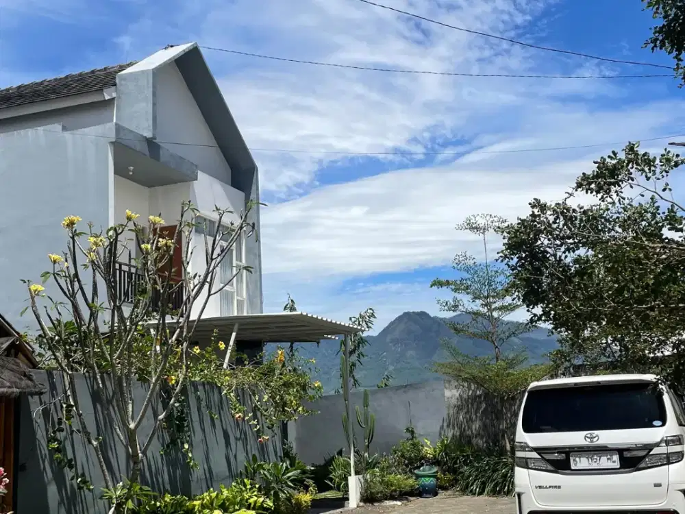 Rumah Villa Mewah Berkonsep Scandinavian Modern View Kota Batu