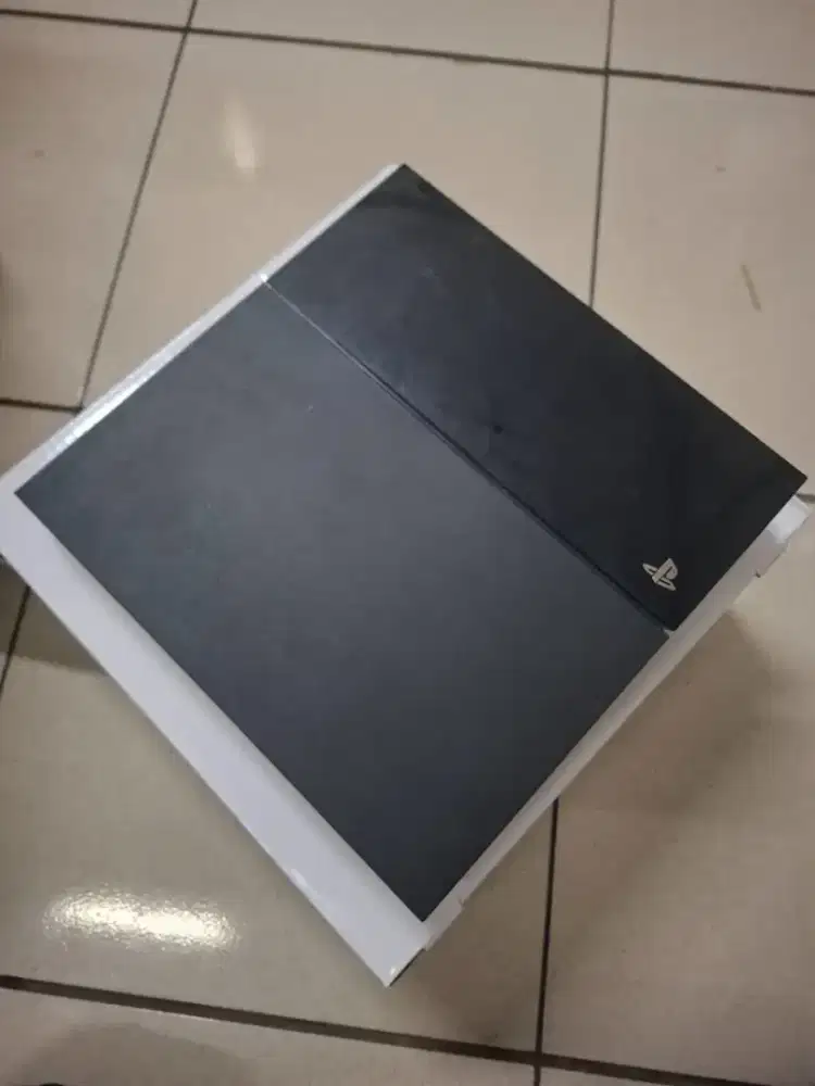 Jual PS4 ORI 500gb+250gb FW 13.02 full games permanen 2 stick
