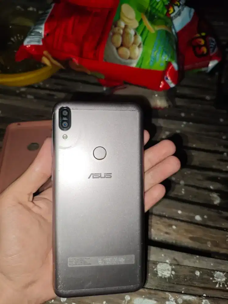 Asus Zenfone promax m1