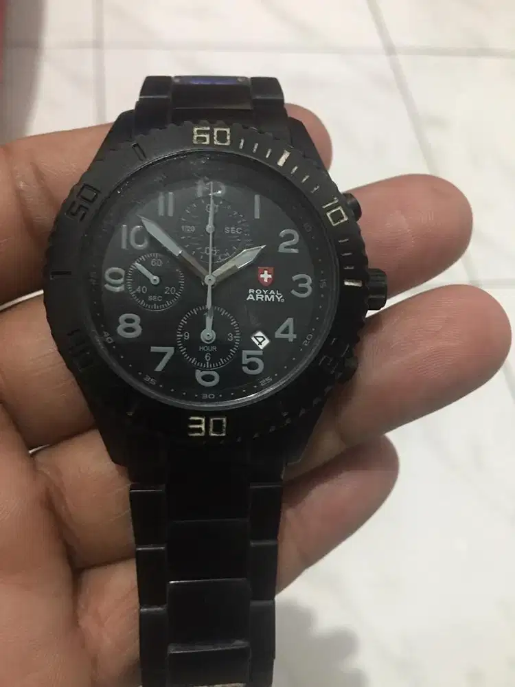 Jam tangan Royal Army only