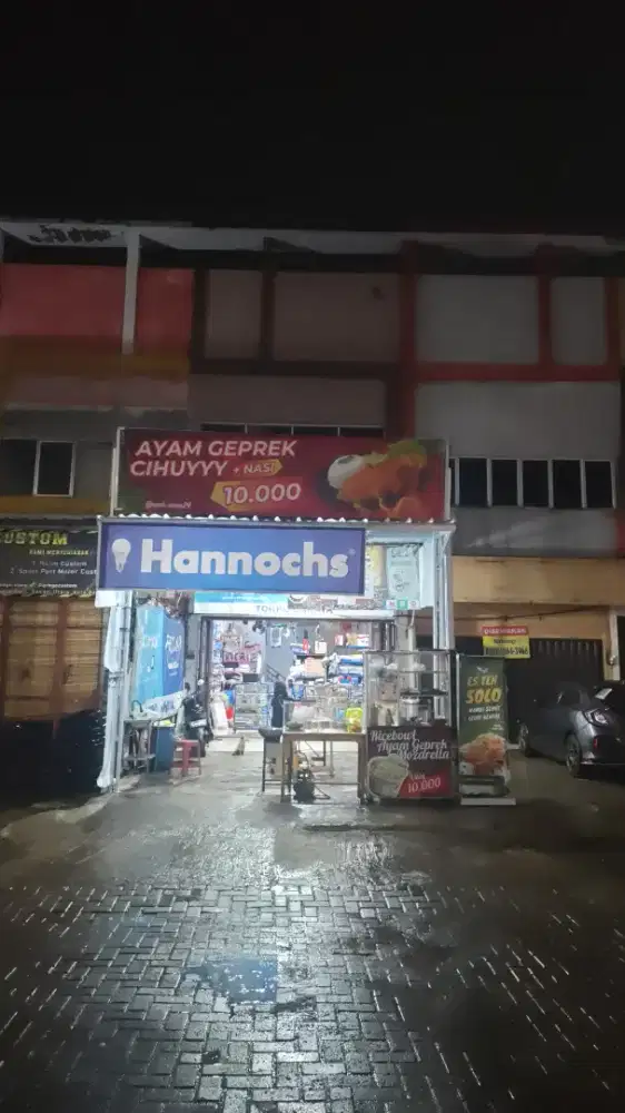 Dicari karyawan jaga makanan ayam geprek di bekasi utara duta harapan