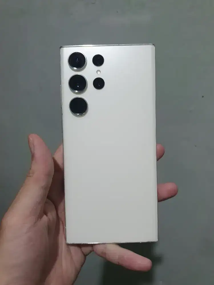 Samsung s23 ultra 12/256 sein