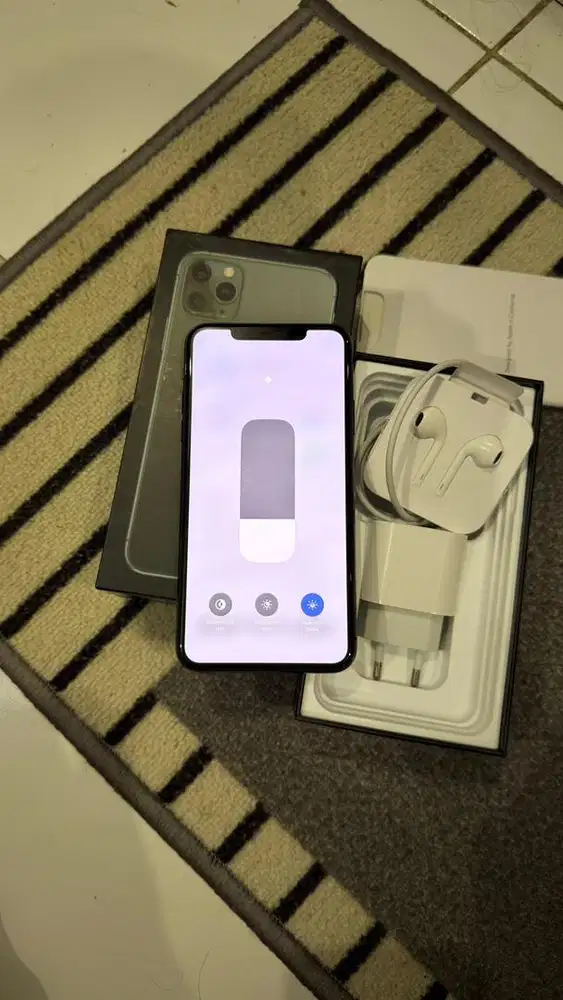 Dijual Iphone 11 Promax 512GB Grey Mulus Lengkap terdaftar