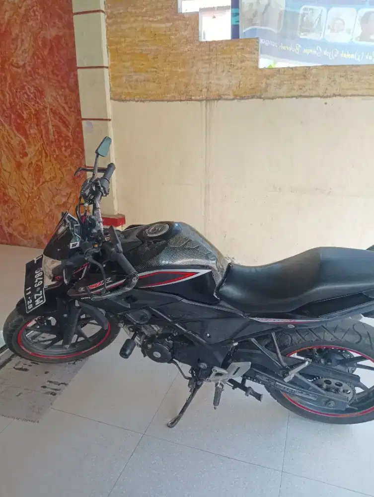Edisi pengen ganti Jual Sepeda Motor CB 150 R