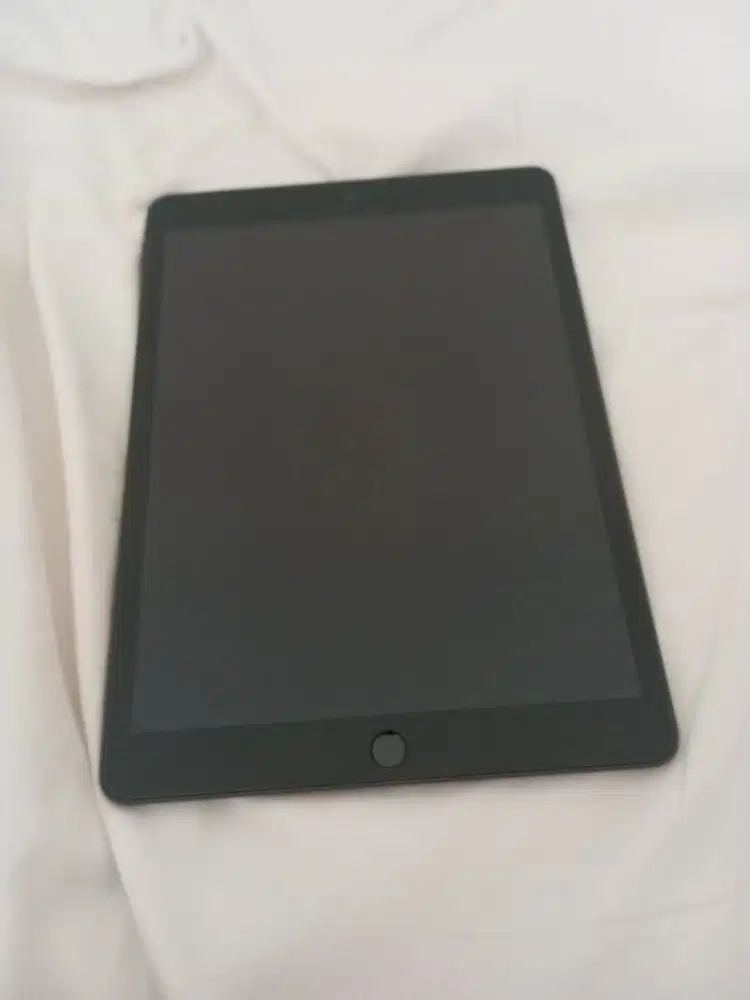 dijual ipad 9 abu2 64 GB