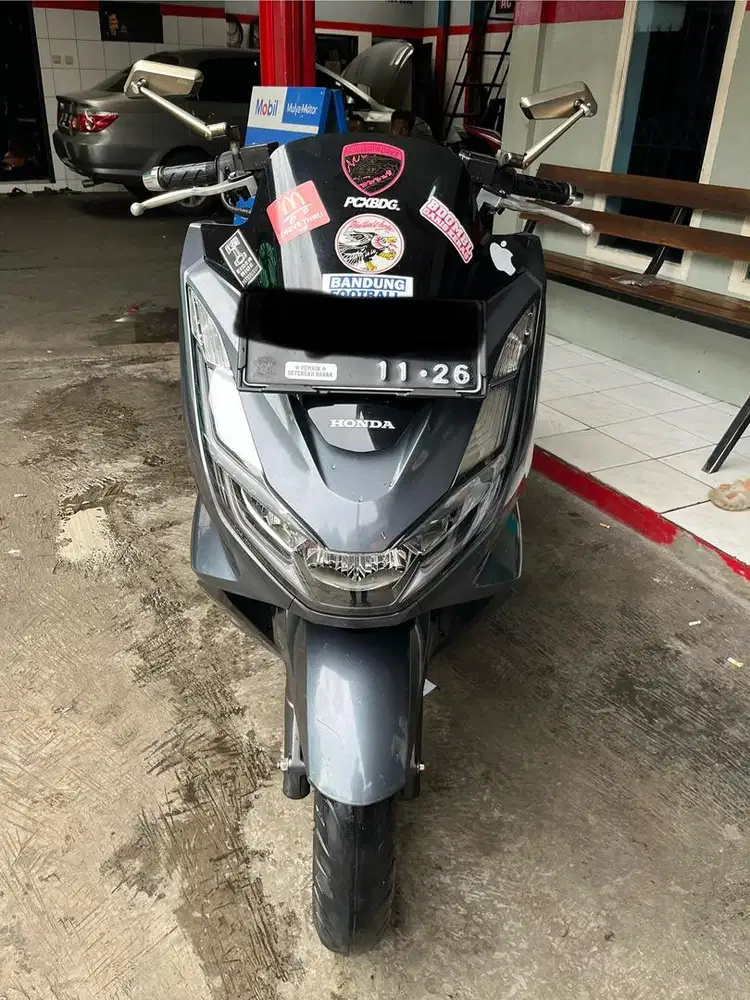PCX 160 tangan pertama