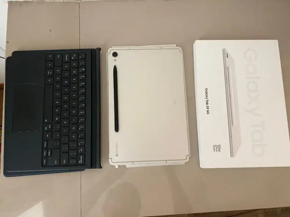 SAMSUNG GALAXY TAB S9 5G (8/128) + WITH KEYBOARD SAMSUNG