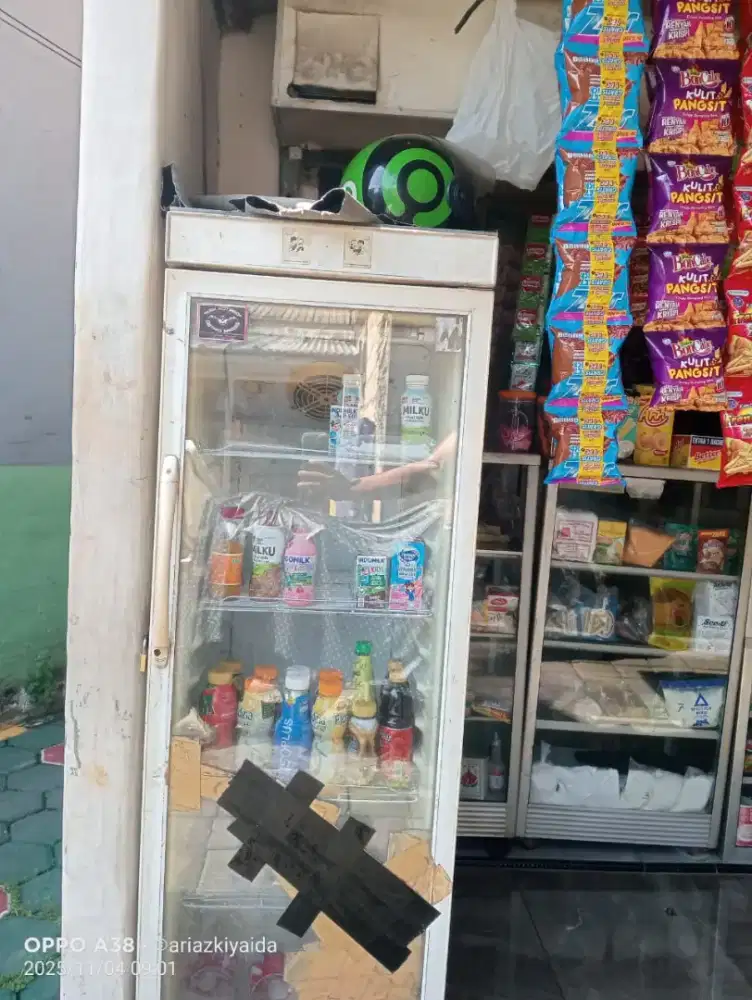 Di jual kulkas 1 pintu