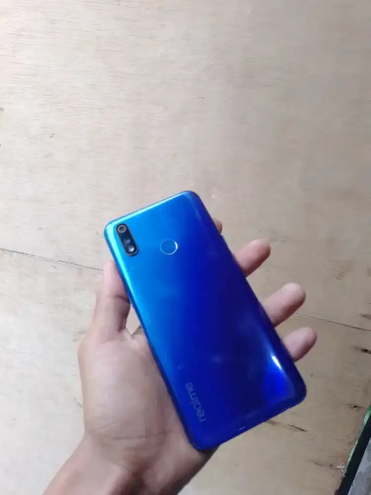 jual realme 3pro 4/64 hp dan cas .HARGA NET NEGO TIDAK AKAN DI RESPONl