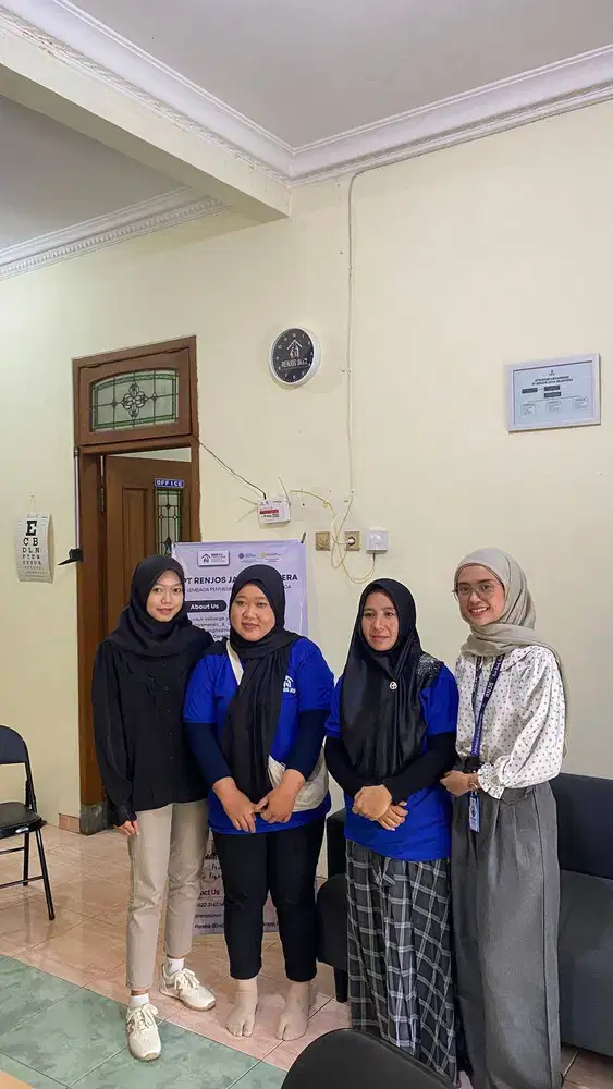 Loker ART & Babysitter