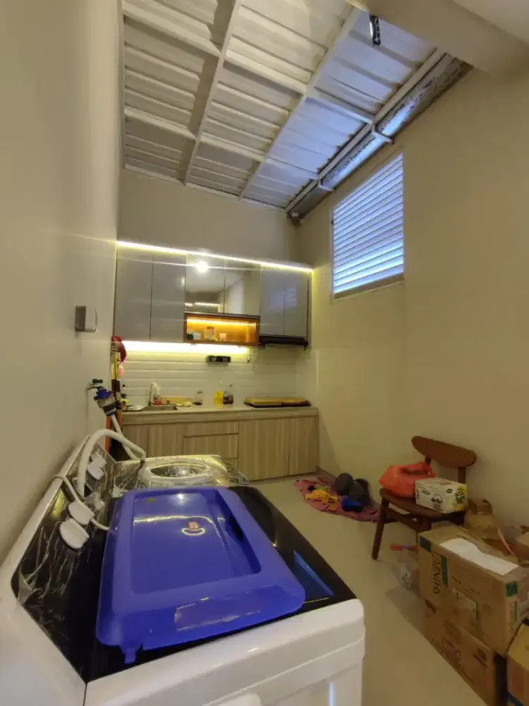 Murah dijual rumah siap huni mewah babyumanik pudak payung semifurnish