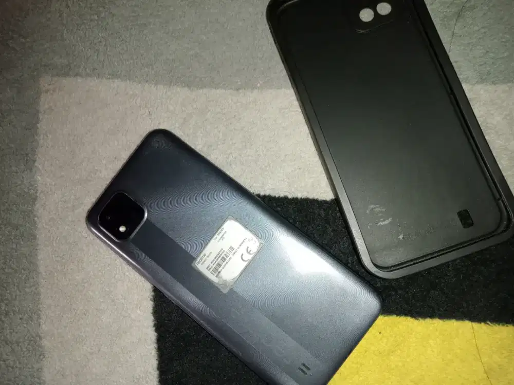 minus tombol on/off agak macet tp masih menyala no minus hp mulus