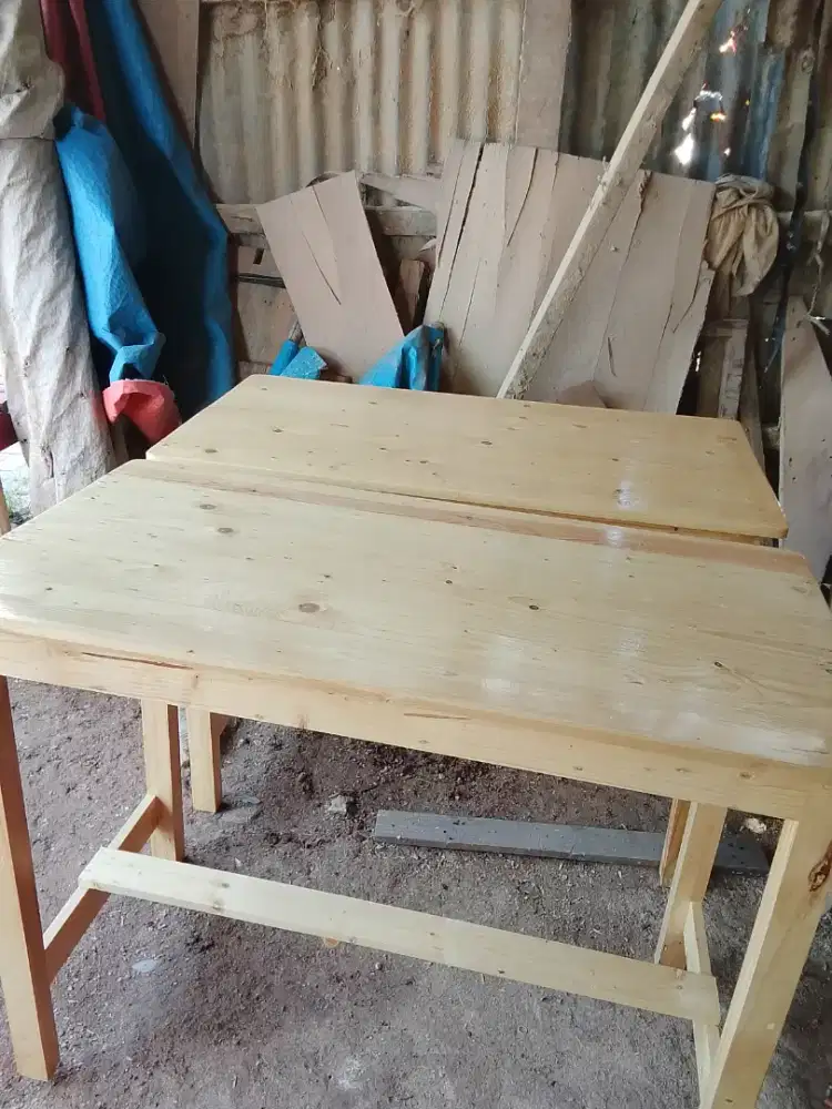 meja makan ukuran 100x50x75