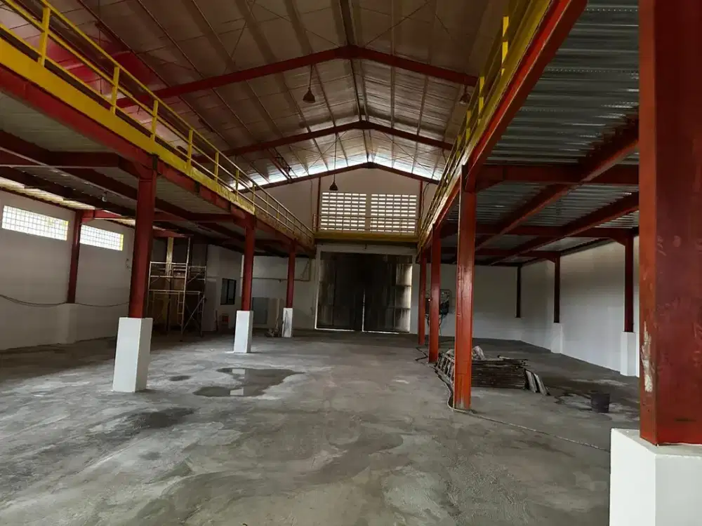 DISEWAKAN ! Gudang Ex Bengkel di Jl Raya Gatot Subroto - Cibodas, Tangerang