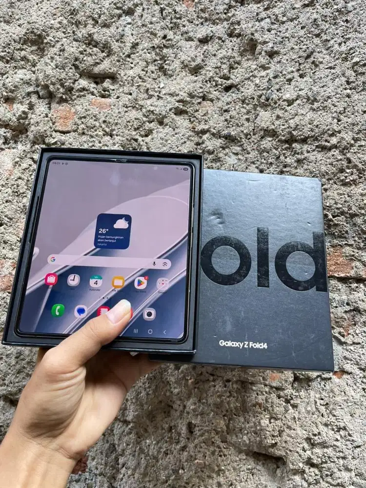 Samsung Z Fold 4 256gb Fullset Original SEIN