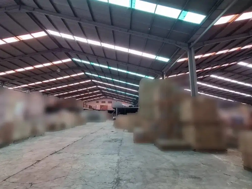 sewa gudang bagus siap pakai terawat listrik 23 kva , luas lok enaken