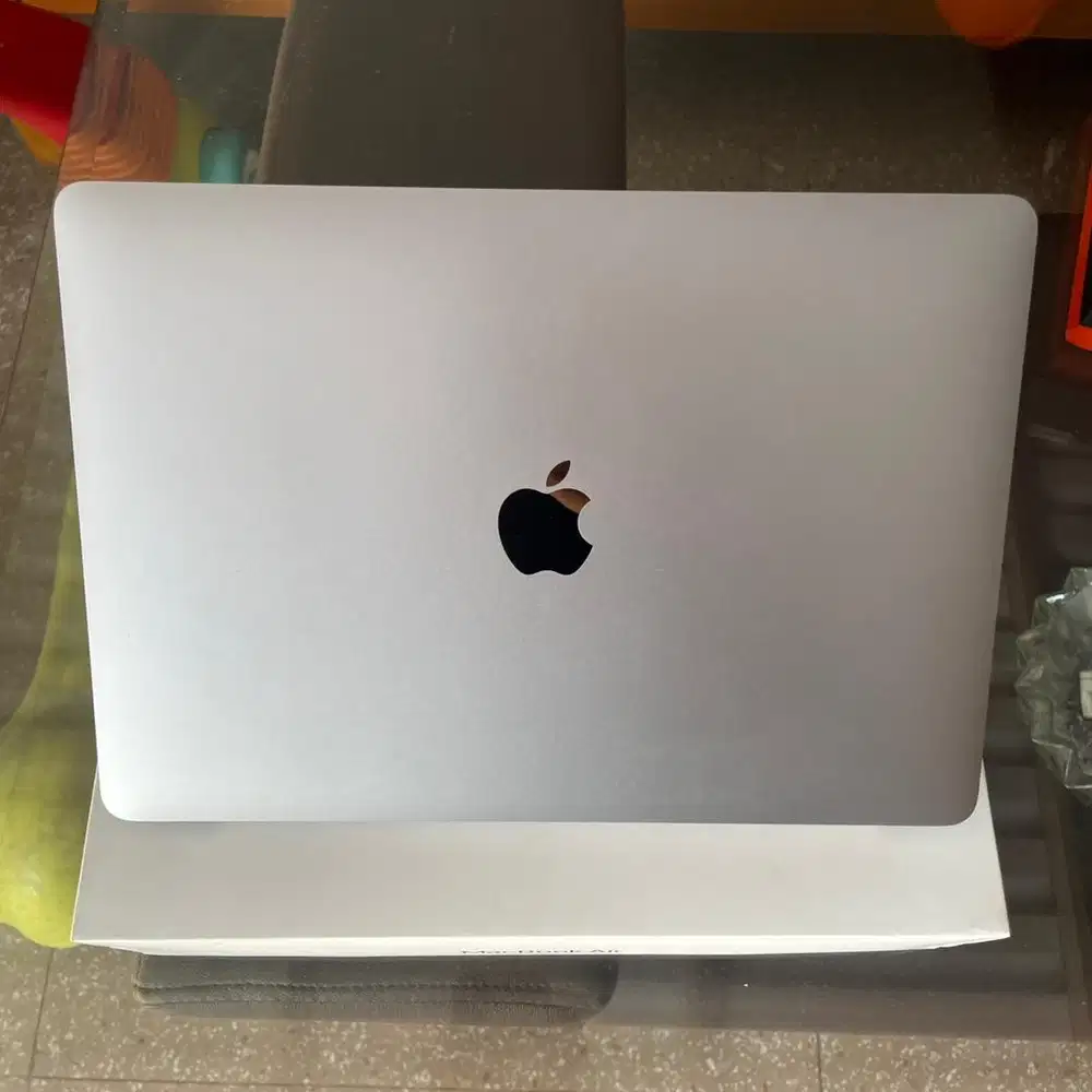 Macbook Air M1 8/256