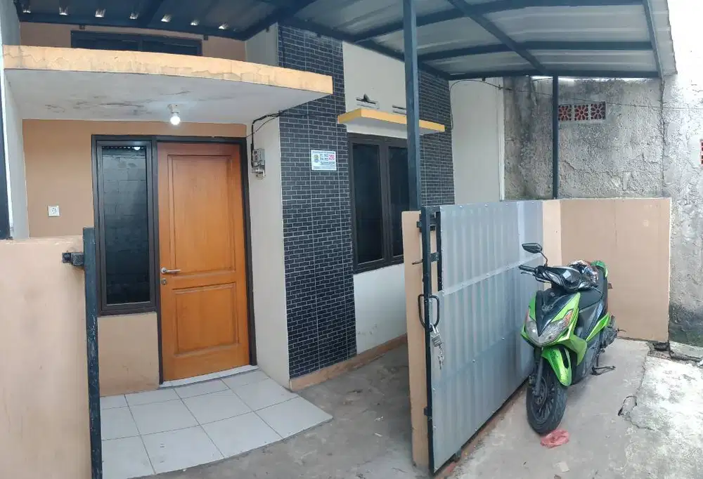 Disewakan Rumah nyaman Daerah Bintara 8 (perbatasan jakarta timur)