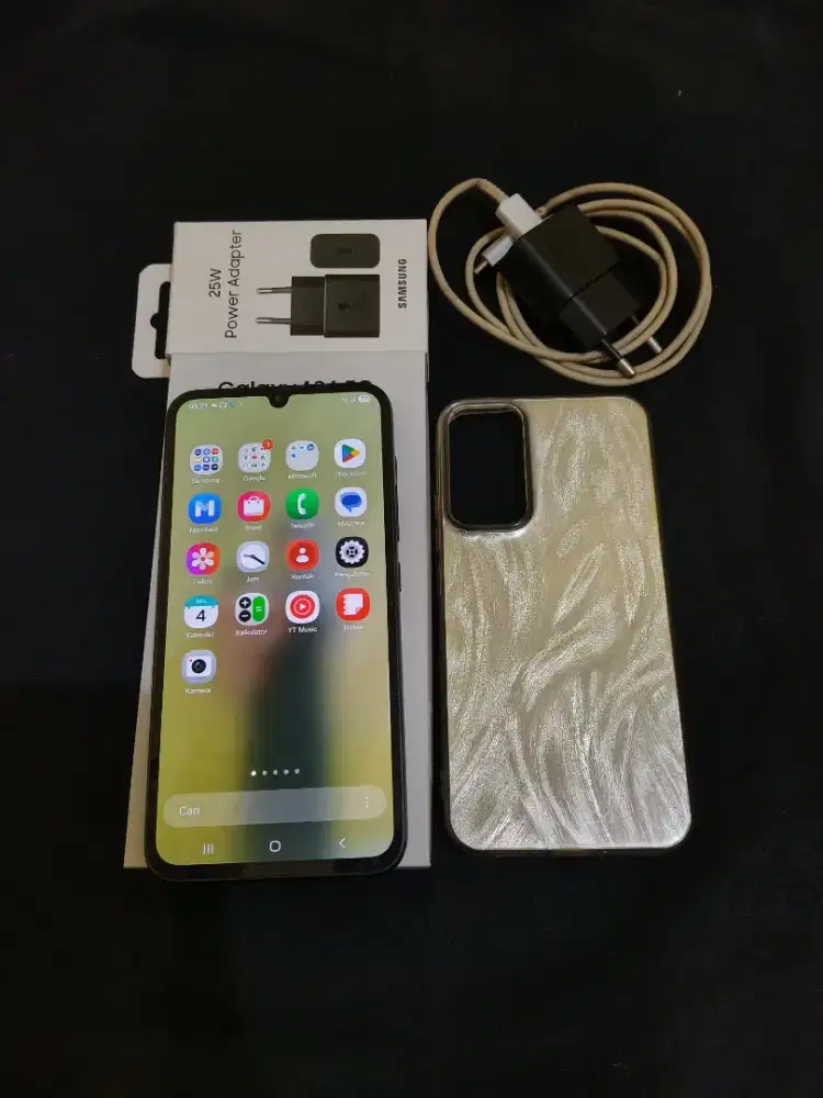 Samsung a34 5g ram 8/256 lengkap,semua masih original mulus