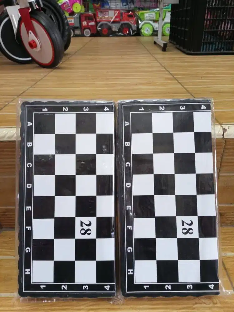 mainan anak catur plastik M