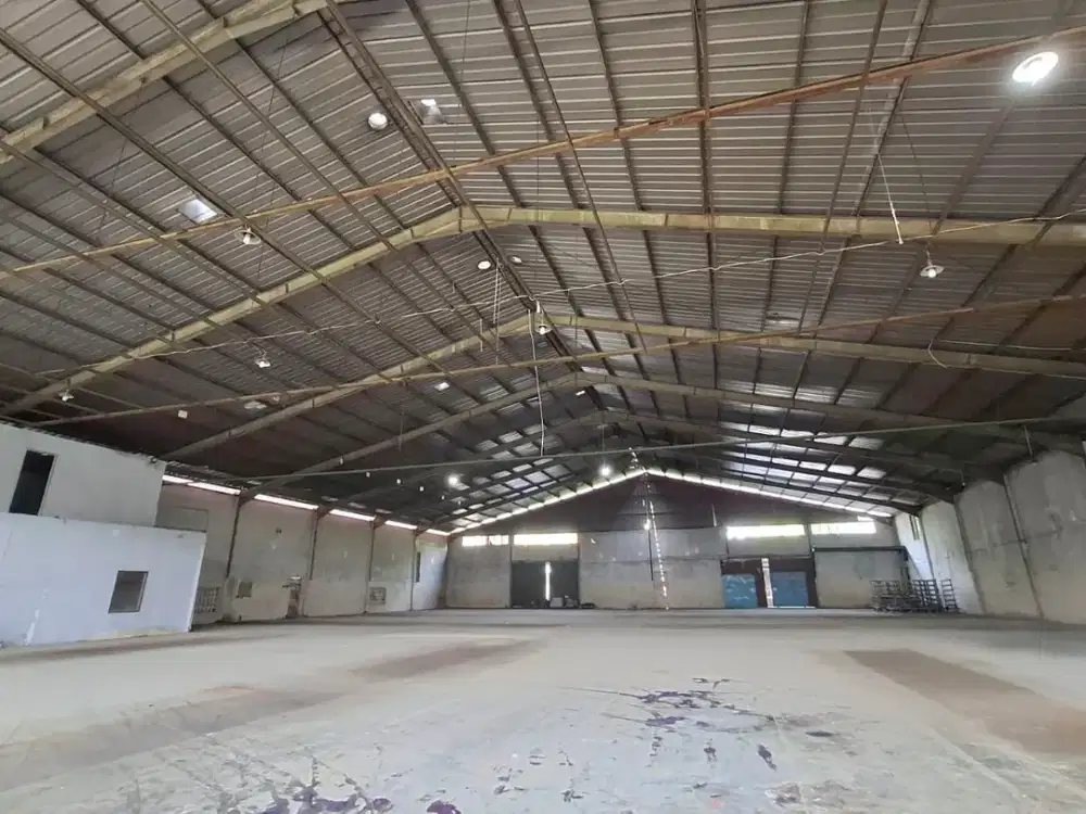 Gudang bagus siap pakai , kondisi terawat , bebas macet bebas banjir