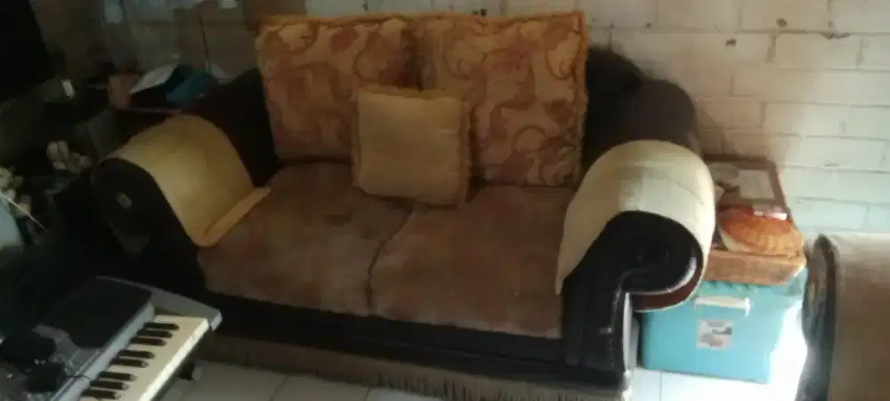 Sofa super kondisi baik n layak pakai