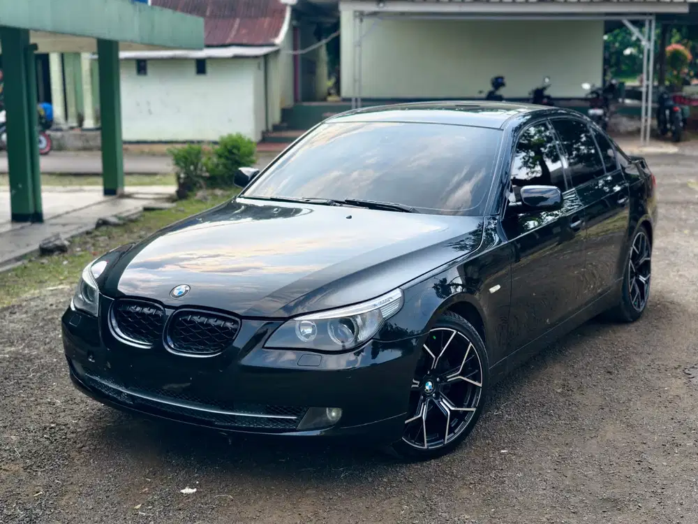 BMW 530i 2006 Bensin