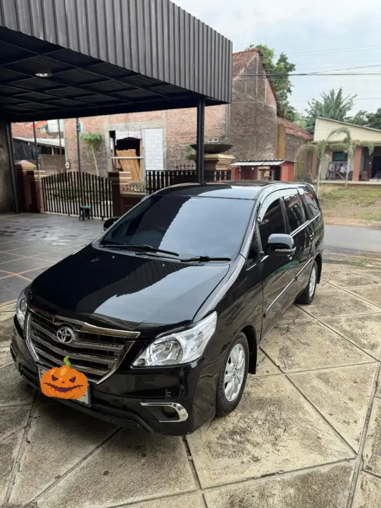Inova 2.5 G diesel/solar matic 2013 awal