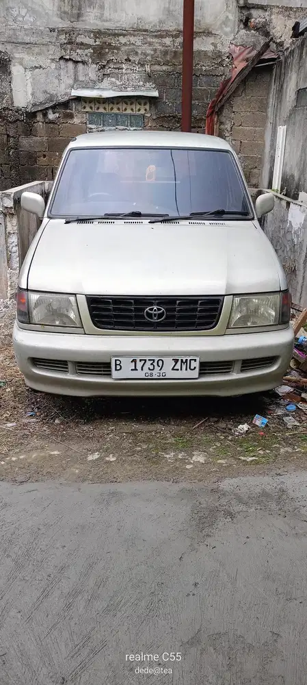 Kijang kapsul SX karbu THN 2001