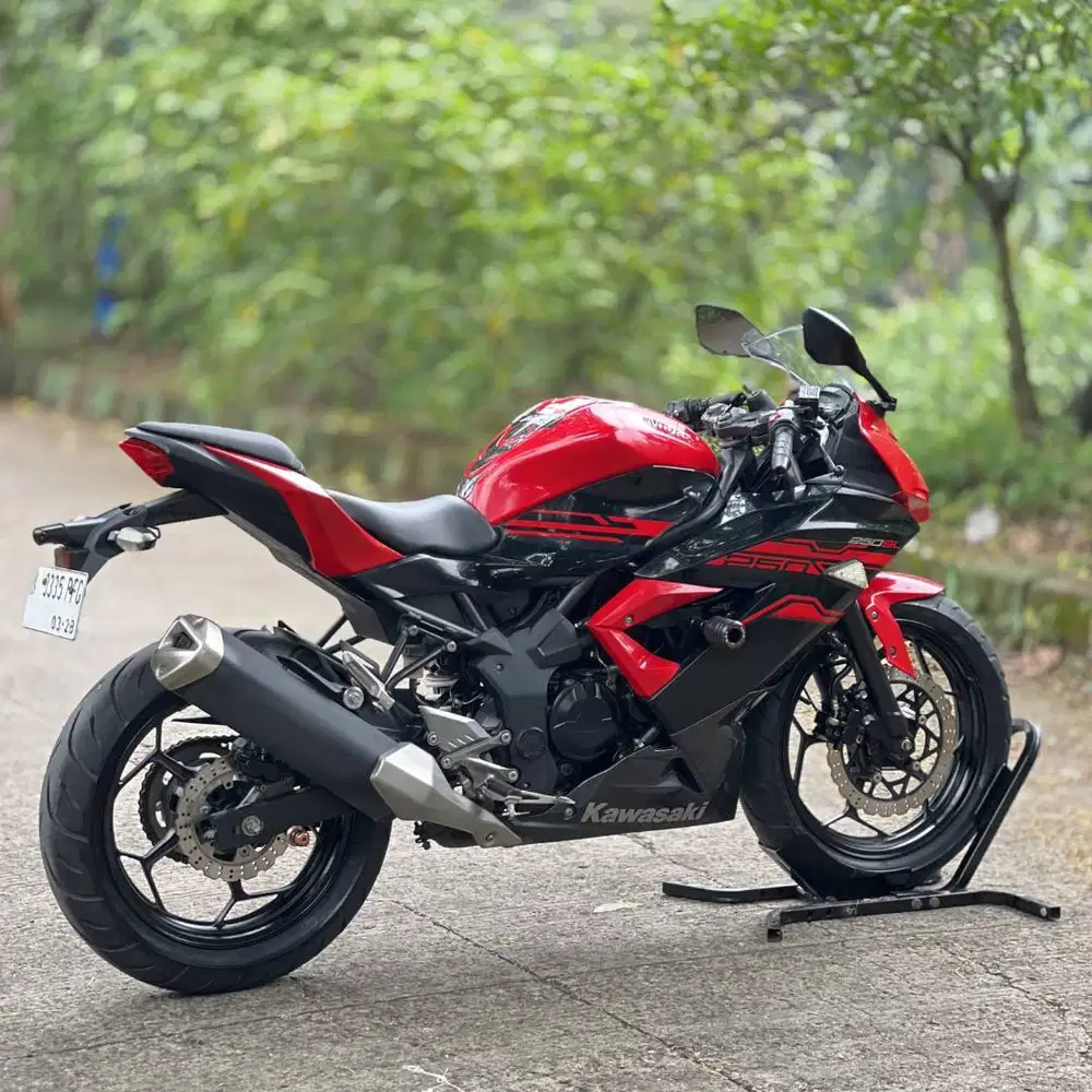 KM LOW! KAWASAKI NINJA 250 MONO SL MERAH 2017 SUPER GRESS
